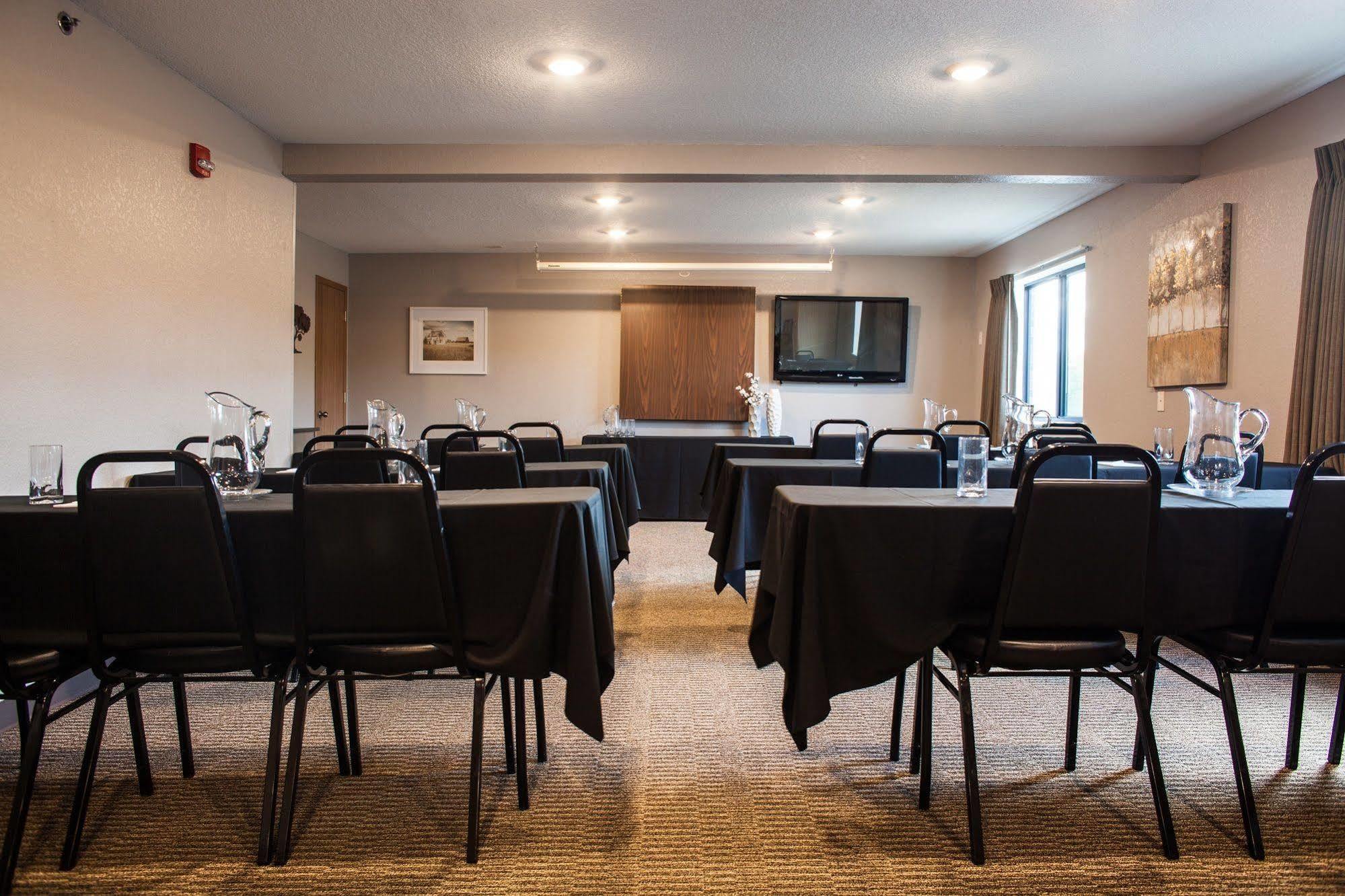 Heartland Inn Coralville Buitenkant foto