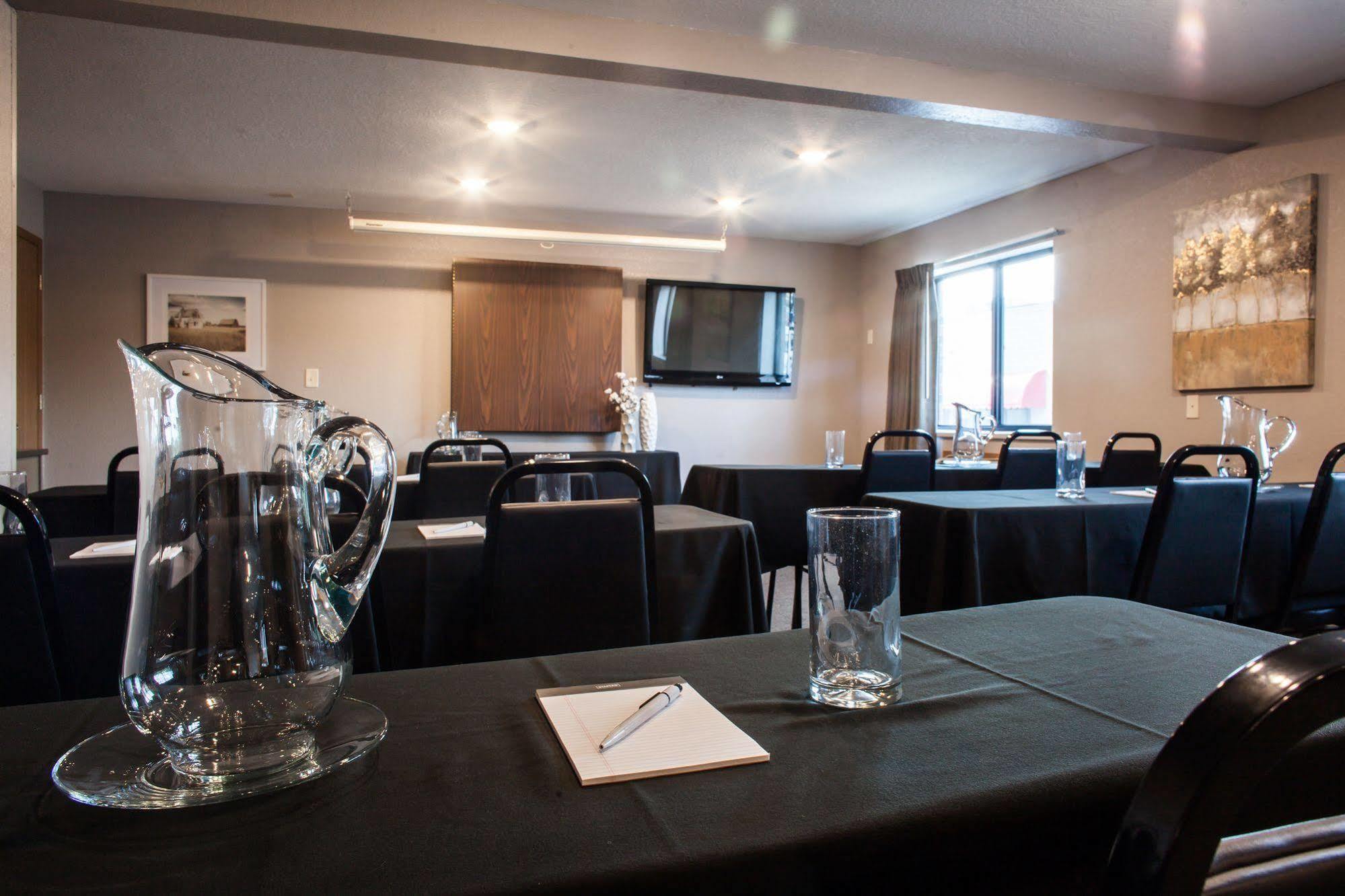 Heartland Inn Coralville Buitenkant foto